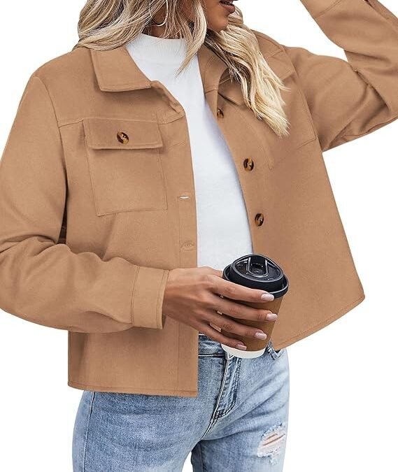 Zeagoo Flannels for Women Cropped Shacket Jacket Fashion Plaid Button Down Shirt